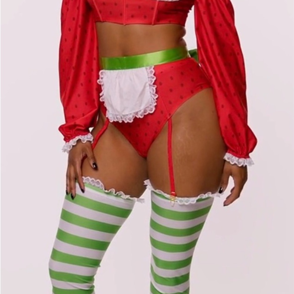 #71 sweet like strawberries costume full set